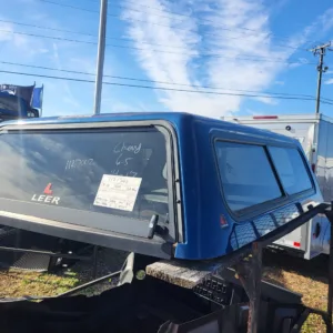 USED TRADE IN LEER 100R TRUCK CAP 2014 CHEVROLET 1500 SILVERADO EXTENDED CAB SHORT BED BLUE - 11217002