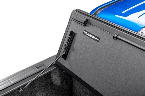 RealTruck BAKFlip MX4 (GEN 3) Hard Folding Tonneau Cover - Image 3