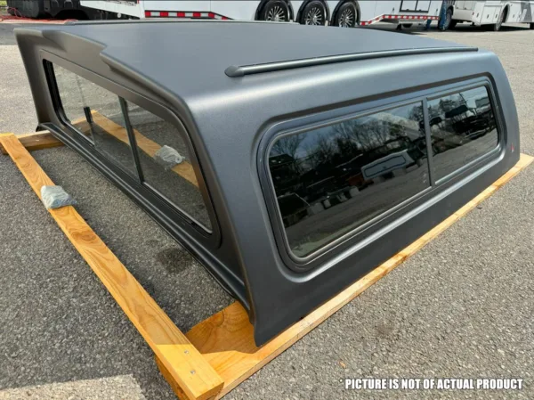 “HERE-N-READY” LEER 100XR-RXF TRUCK CAP 2016+ TOYOTA TACOMA DOUBLE CAB 5’2″ XB - EXTRA SHORT BED – RXF BLACK MATTE - 52TCDC16 - Image 8