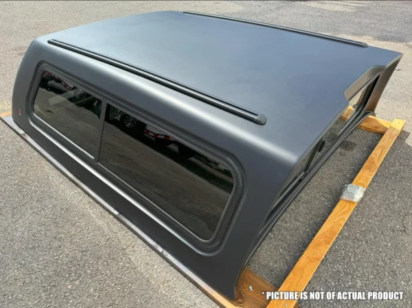 “HERE-N-READY” LEER 100XR-RXF TRUCK CAP 2016+ TOYOTA TACOMA DOUBLE CAB 5’2″ XB - EXTRA SHORT BED – RXF BLACK MATTE - 52TCDC16 - Image 5
