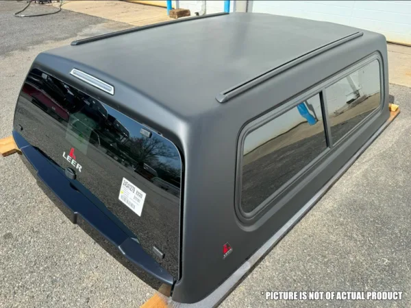 “HERE-N-READY” LEER 100XR-RXF TRUCK CAP 2016+ TOYOTA TACOMA DOUBLE CAB 5’2″ XB - EXTRA SHORT BED – RXF BLACK MATTE - 52TCDC16 - Image 3