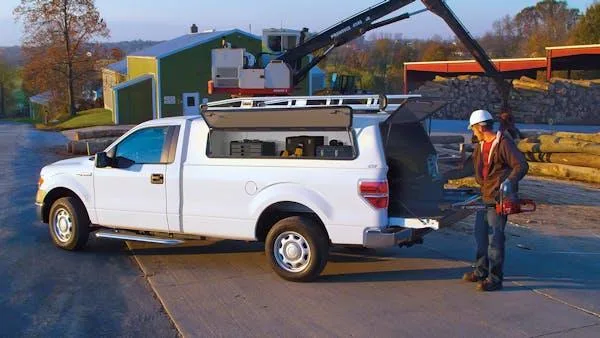 A.R.E. ToolMaster Series Commercial Fiberglass Truck Cap - Image 3