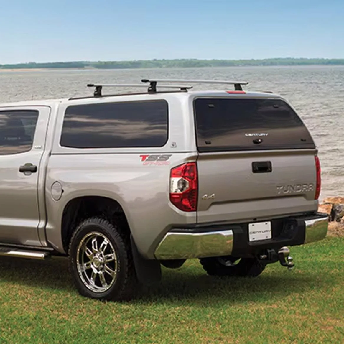 CENTURY Royal Sport Premium Fiberglass Truck Cap