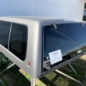 SOLD - USED LEER 100XL 04-06 CHEVROLET SILVERADO ALL XB - SOLD