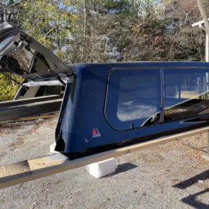 NEW | OVERSTOCK | DEMO-Leer 100XL 2019 GMC 1500 CC-CREW CAB XB - EXTRA SHORT 16303921