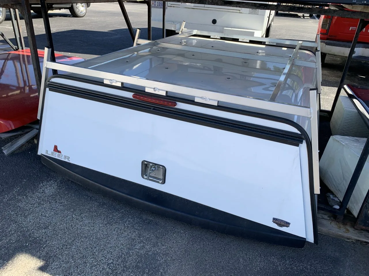 USED LEER DCC 09-18 RAM ALL SB - Image 2