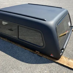 “HERE-N-READY” LEER 100S-RXF TRUCK CAP 2020+ JEEP GLADIATOR 5' SB - SHORT BED – RXF BLACK MATTE - 50JG20