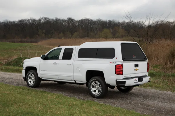 LEER 180 Mid Rise Fiberglass Truck Cap