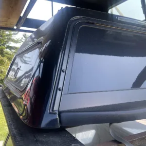 NEW OVERSTOCK LEER 180CC TRUCK CAP 2019 FORD RANGER CREW CAB EXTRA SHORT BED BLACK - 19810663