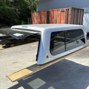 SOLD - USED LEER 100XL TRUCK CAP 2009 RAM CREW CAB1500 EXTRA SHORT BED SILVER - 2697560 - SOLD