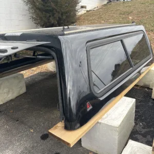 SOLD - USED LEER 100XR TRUCK CAP 2009-2014 FORD F-150 CREW CAB SHORT BED 6.5' BLACK - 2310228 - SOLD