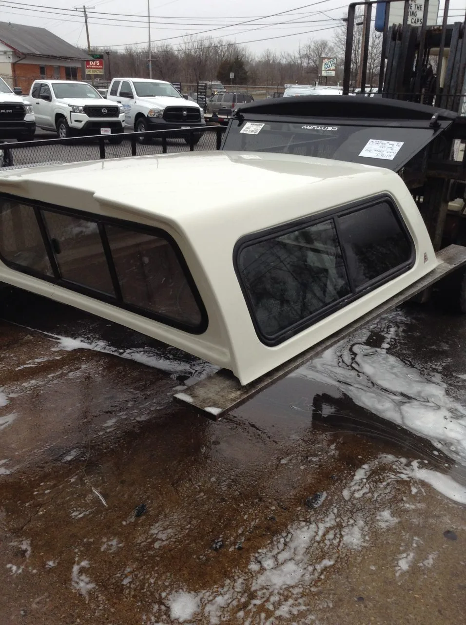 SOLD - NEW | OVERSTOCK | DEMO - Ceuntury - Crown - 2019 - RAM - 1500 - CC-CREW CAB - XB - EXTRA SHORT - PWQ. Pearl white - 10219573 - SOLD