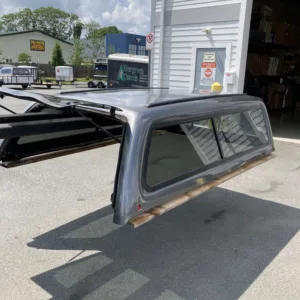USED LEER 100XR TRUCK CAP 2008 FORD SUPER DUTY CREW CAB LONG BED - CHARCOAL - 02512461