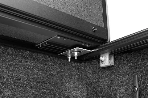 Extang Endure ALX Hard Folding Tonneau Cover - Image 6