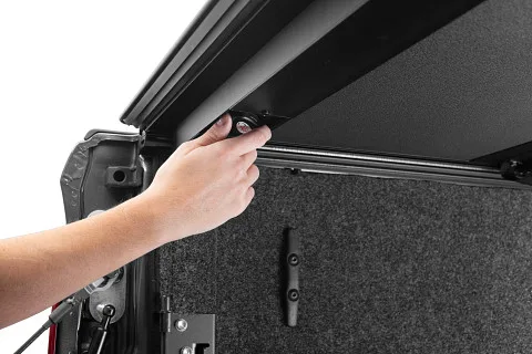 Extang Endure ALX Hard Folding Tonneau Cover - Image 4