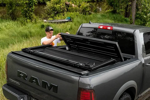 Truxedo Deuce Soft Folding Tonneau Cover - Image 3