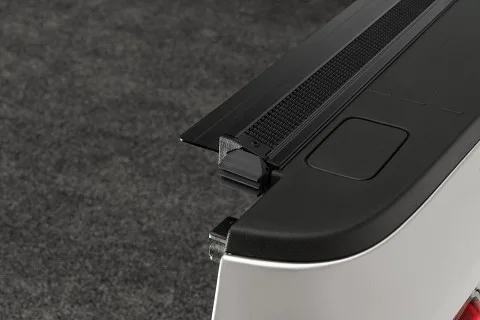 TruXedo Sentry Hard Roll-Up Tonneau Cover - Image 9