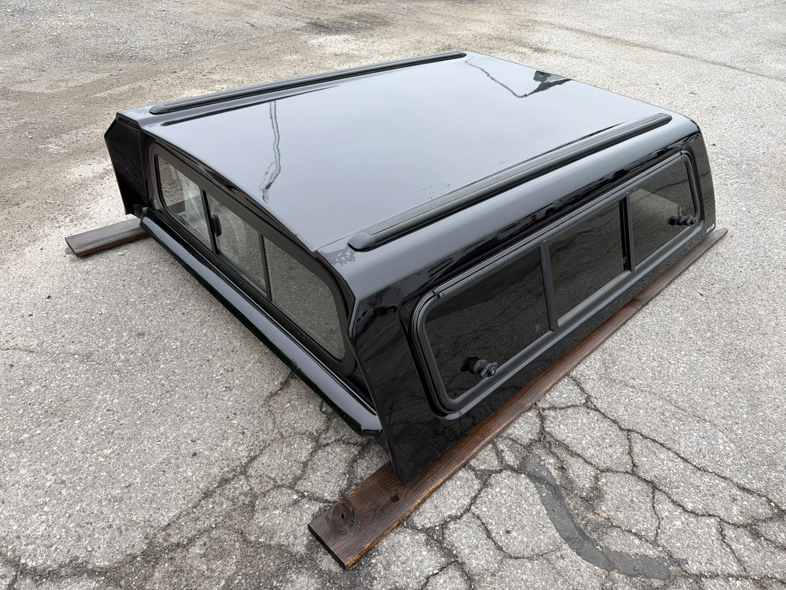 NEW ARE CX EVOLVE TRUCK CAP 2024 TOYOTA TACOMA DOUBLE CAB EXTRA SHORT BED - 202 BLACK - N4578632